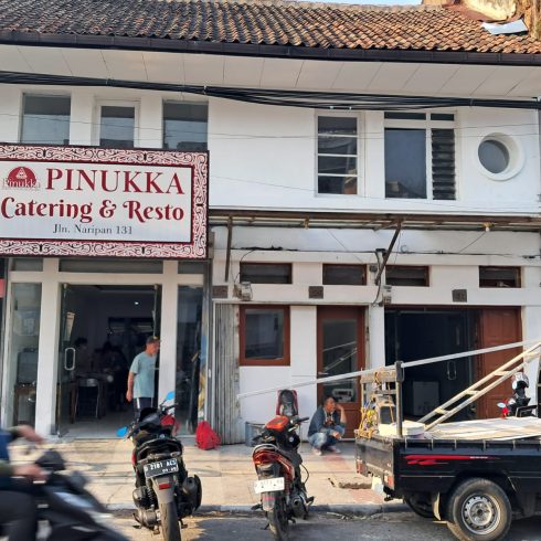 kontraktor baja bangun resto